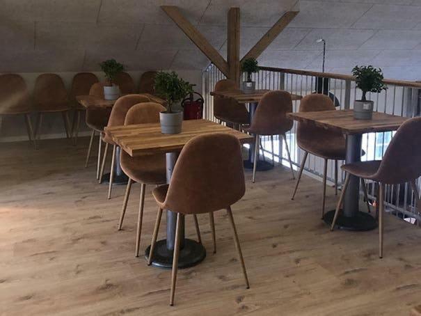 B & B Godstrup - Cafe Og Restaurant Den Gamle Stald Herning Buitenkant foto